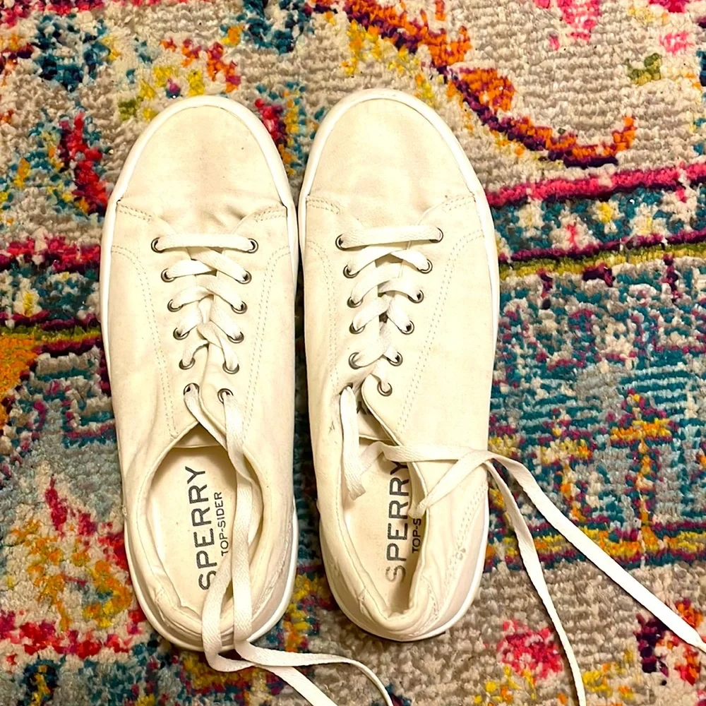 Men’s Sperry Top-Siders in White. Size 7
